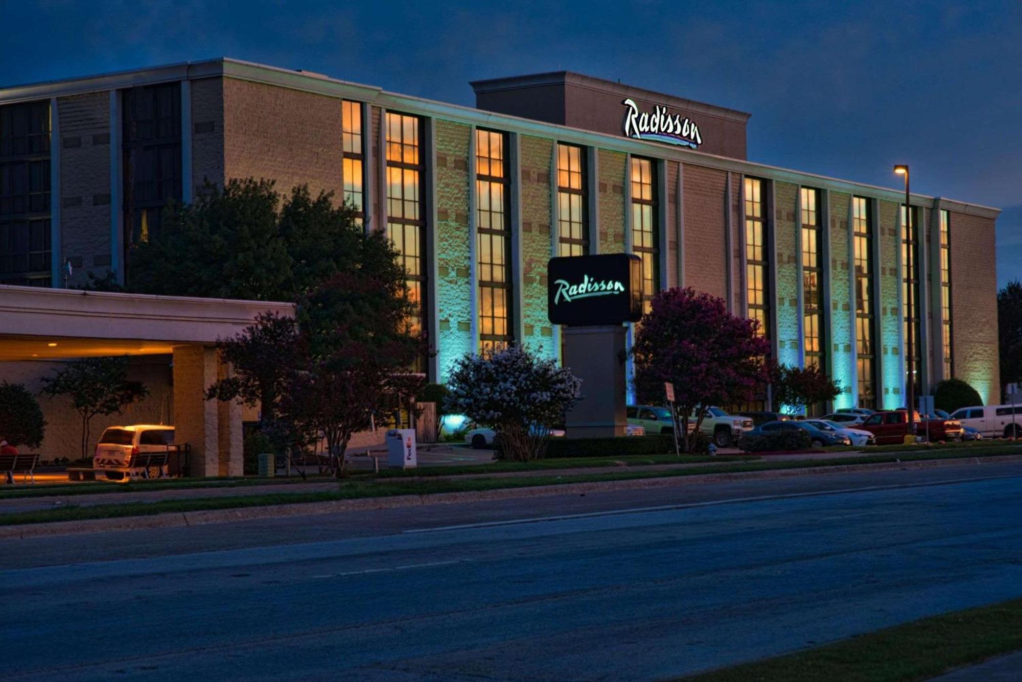 Radisson Hotel Fort Worth North-Fossil Creek Exterior photo